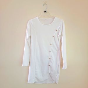 FREE 🌟 White Side Button Dress